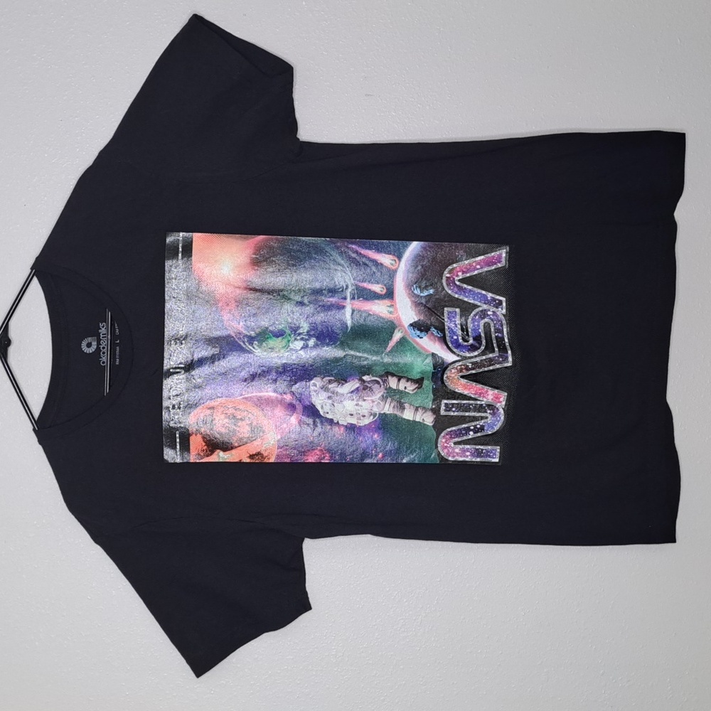 Akademiks Men's T-Shirt Neowise Comet Nasa Space Graphic Black Size Large